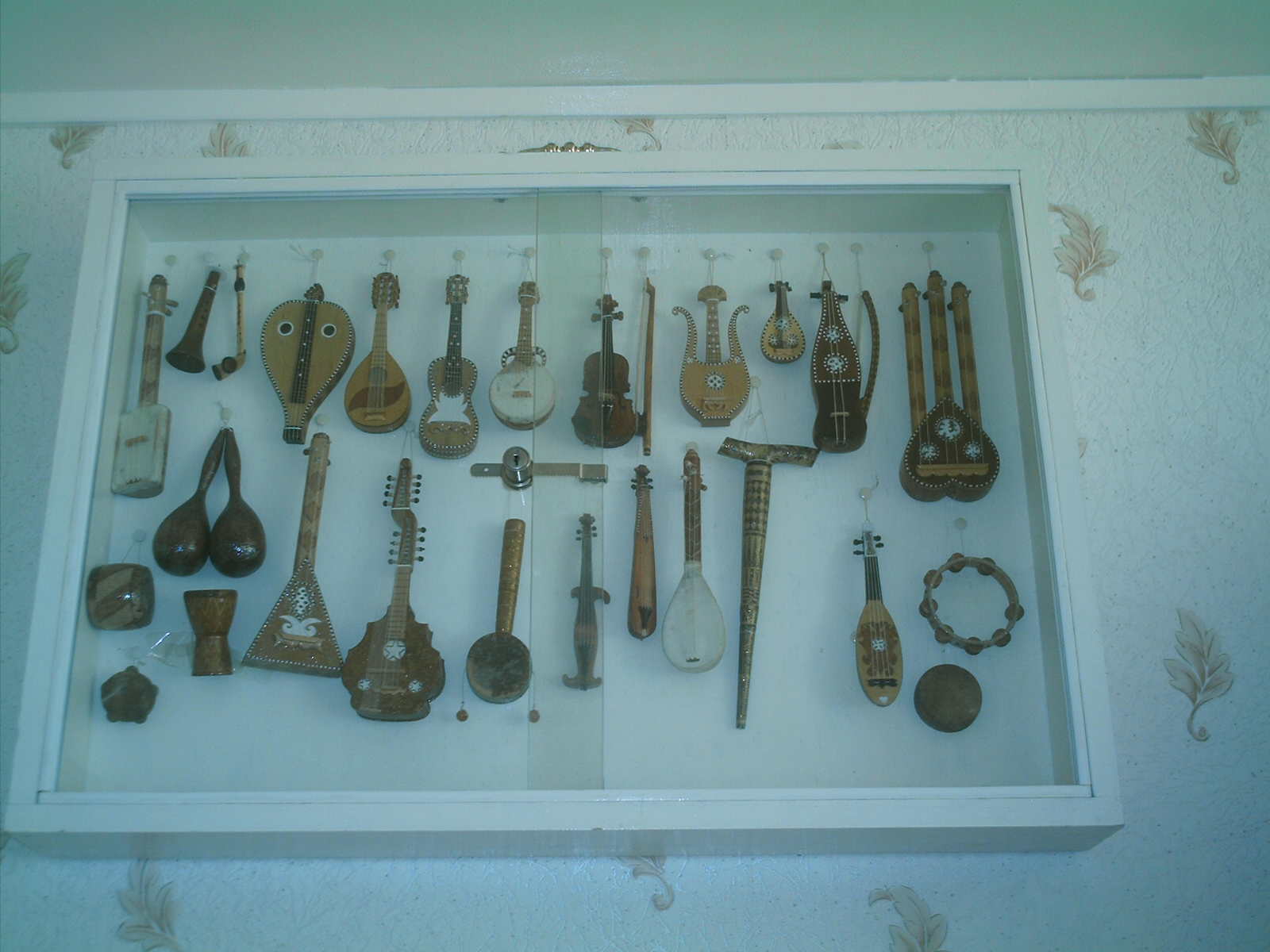 vue d'ensembles de mes instruments de musique miniature